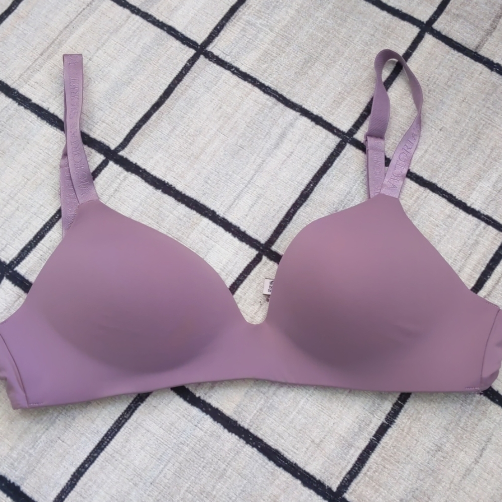 VICTORIA'S SECRET wireless bra
